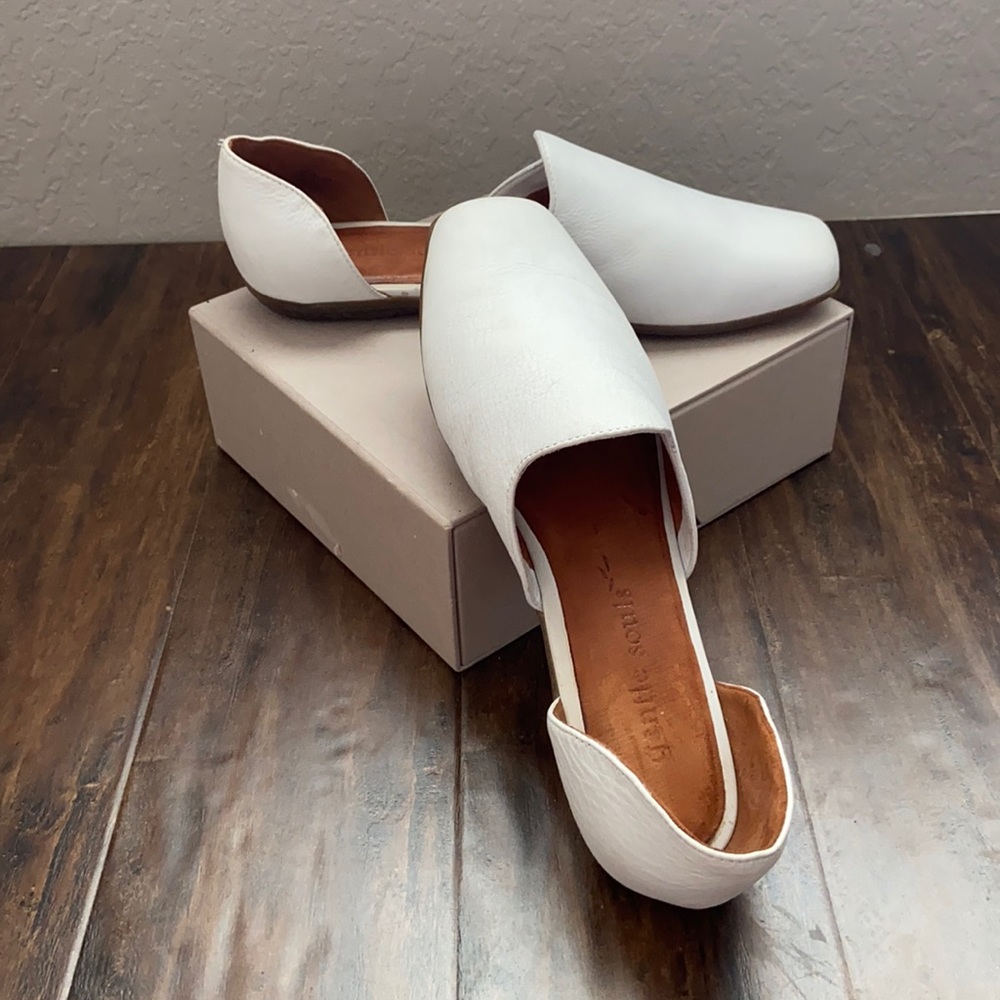 Gentle Souls by Kenneth Cole Women's ETSU Size 9